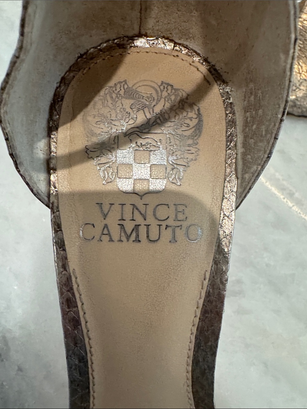 Vince Camuto  Metallic Bronze Gold Strappy Open-Toe Heels 8 - Picture 2 of 11